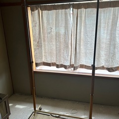 ハンガーラックの画像