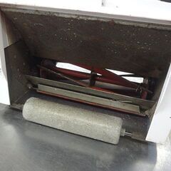 【自社配送は札幌市内限定】動作品◆Hikoki(日立工機 ) リール式5枚刃芝刈り機 FML28SF◆中古品の画像
