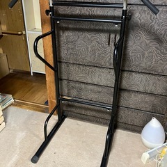 筋トレ用　懸垂マシンの画像