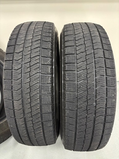 中古2022年製 ブリヂストン185/65R15 VRX2　スタッドレスタイヤ 4本セット