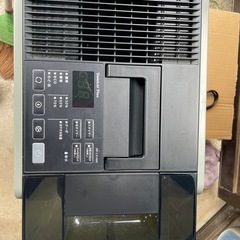 カフェ　喫茶店　食堂ダイニチ　加湿除湿機　長期保証付　23年製の画像