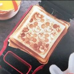 訳あり Francfranc 廃盤 ホットサンドメーカー ディズニー　ミッキー　ミニー　赤 レッドの画像