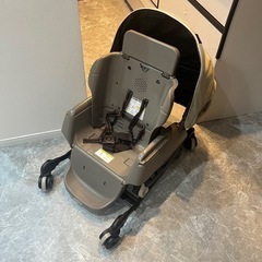 ハイローチェアCombi ネムリラ BEDi 手動　テーブル付属有の画像