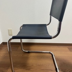 スチールチェアの画像