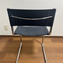 スチールチェアの画像