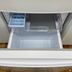 MITSUBISHI 2ドア冷蔵庫のご紹介です。の画像