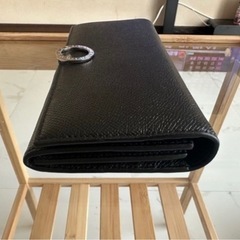 【最終値下/美品】BVLGARIの長財布の画像