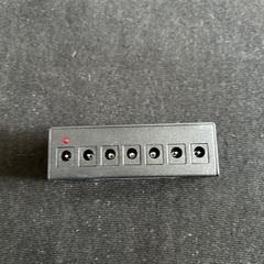 エフェクター用パワーサプライ。の画像
