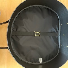 シャンデール　黒ラウンドバックの画像