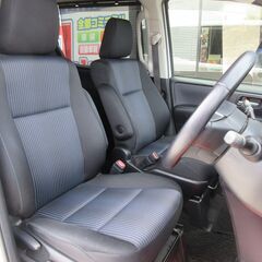 トヨタ　ノア　Ｓｉ★1年保証★ロードサービス付　アルパイン１０型ナビ　地デジ　バックカメラ　Ｂｌｕｅｔｏｏｔｈ　アルパイン後席モニター　両側パワースライド　ＥＴＣ　前後ドラレコ　スマートキー　オートライト　ＬＥＤヘッド　純正１６ＡＷの画像