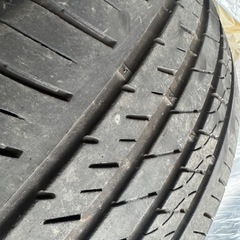 245/40 R20   2本ですが1本目無し    20インチ タイヤの画像