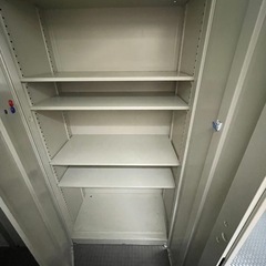 オフィス用スチールキャビネット 大型／中古品／引き取り限定の画像