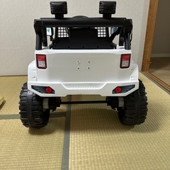 ジープ風電動ラジコンカーの画像