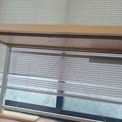 作業用デスクの画像