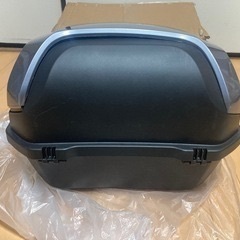 バイク　新品リアボックス　鍵　ベース付の画像