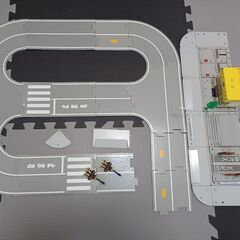 【パーツ多数】プラレール・トミカ　レール・車両基地・道路等一式の画像