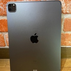 ※お取引中　【美品】ipad pro 第2世代 256GB WIFI+Cellular マジックキーボードセットの画像