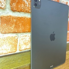 ※お取引中　【美品】ipad pro 第2世代 256GB WIFI+Cellular マジックキーボードセットの画像