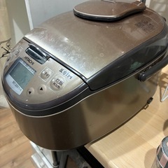 炊飯器の画像