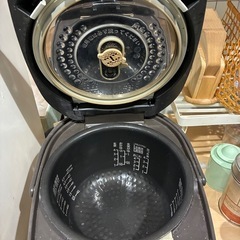 炊飯器の画像