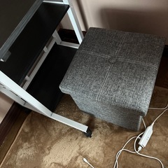 テーブル&椅子の画像