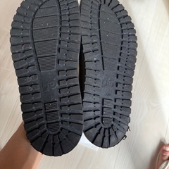 GU 靴の画像