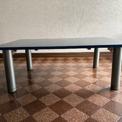 折脚ローテーブルの画像