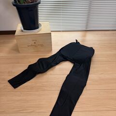 【引き取り限定】IGNIO イグニオ スポーツタイツ コンプレッションパンツ Sサイズ／パッド付き ユニセックスの画像