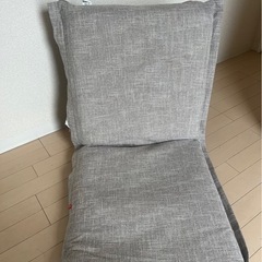折り畳み座椅子の画像