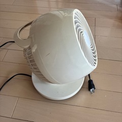 首振りサーキュレーターの画像