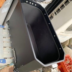 cb190x 　パニアケース左側の画像