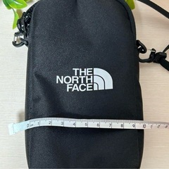 THE 【未使用に近い】　NORTH FACE ミニショルダーバッグ ブラックの画像