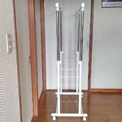 2列 ハンガーラックの画像