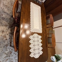 ダイニングテーブルと椅子4点セットの画像