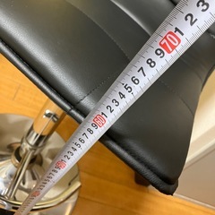 カウンターチェア　イス　高さ調整可能の画像