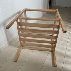 IKEA (イケア) NESNA ベッドサイドテーブルの画像