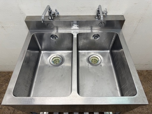 ステンレス　業務用　2層シンク　蛇口付き　厨房　飲食店　W７５０ｘD６３０ｘH８００ｍｍ