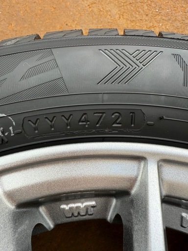 新品スタッドレスホイル付YOKOHAMAアイスガード    