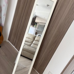✨値下げ！800円！！全身スタンドミラー150cm×30cm ホワイトの画像