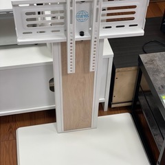 液晶テレビ　40型　TOSHIBA 2023年【テレビスタンドセット】の画像