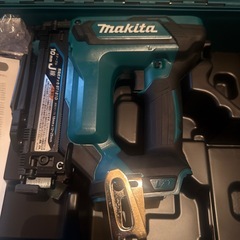 マキタ タッカー 18V
の画像