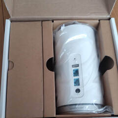 au speed Wi-Fi HOME L01　ルーターの画像