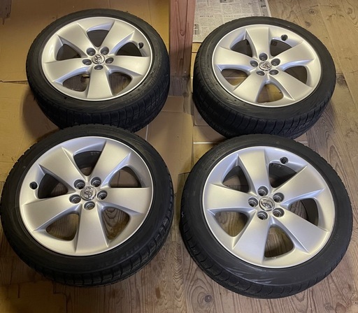 トヨタ純正30系プリウス ツーリング専用17インチアルミホイール&タイヤ４本セット