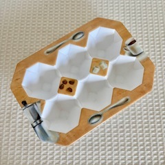 エッグケース　たまご6個入ケース　プラスチック　アクセサリー入れにも　コーヒー柄の画像