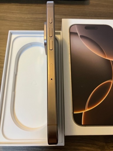 iPhone16  pro 256GB デザートチタニウム