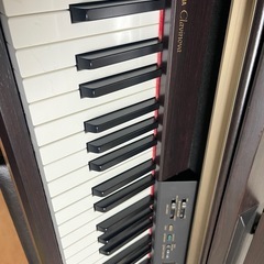 ピアノ(Yamaha Clavinova clp120)+ピアノ椅子の画像