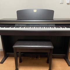 ピアノ(Yamaha Clavinova clp120)+ピアノ椅子の画像