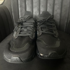 adidas スニーカー　ピュアブーストの画像