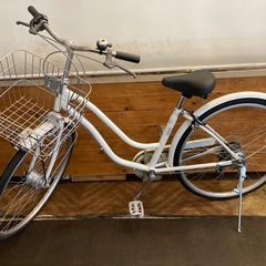 【訳あり！チェーン新品！ LEDオートライト】6段変速　26インチ自転車　ホワイトの画像