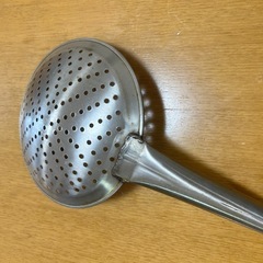 ステンレス製 穴あきお玉 湯切り 揚げ物 網じゃくしの画像